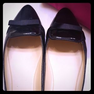 Black flats with small bow